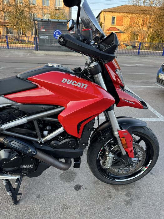 Ducati Hypermotard Hyperstrada 939