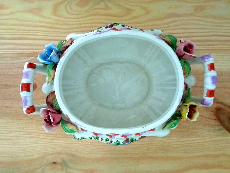 Terrina Em Porcelana Capodimonte
