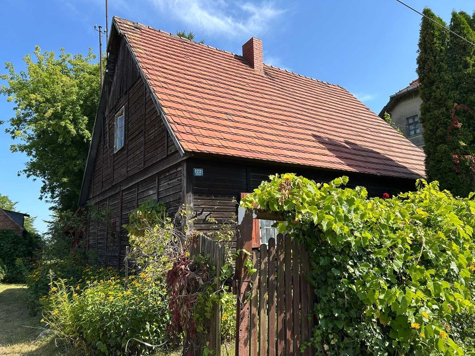 Dom na działce 26 arów z budynkiem gospodarczym Wójcinie, Jeziora Wlk