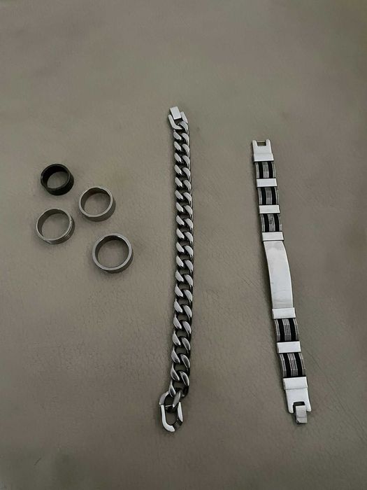 bijuterias anéis e pulseiras