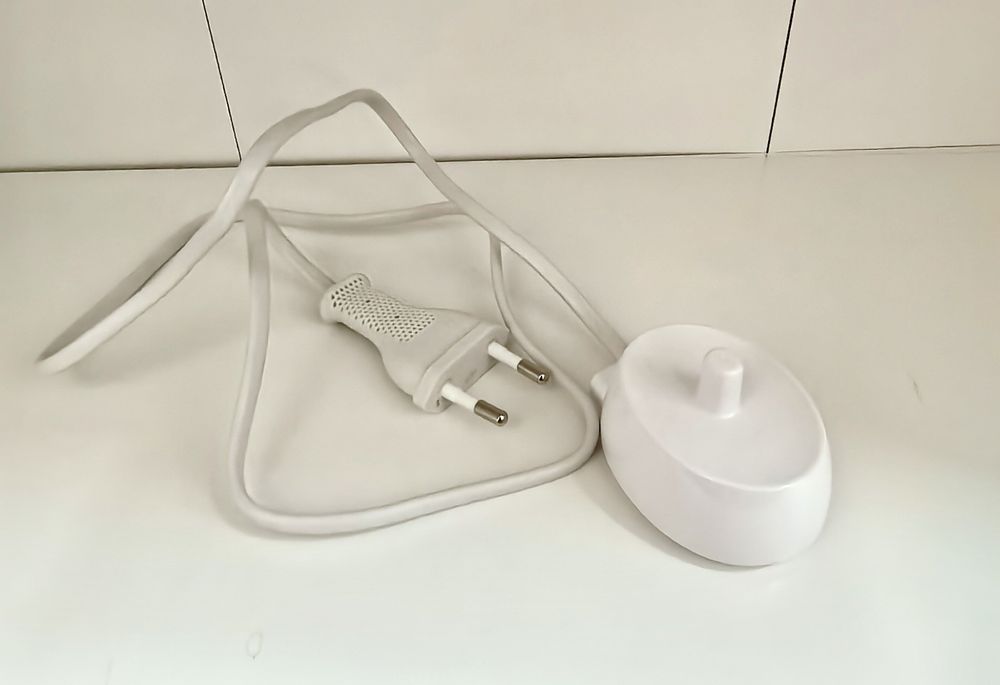 BRAUN ładowarka do szczoteczki elektrycznej ORAL-B