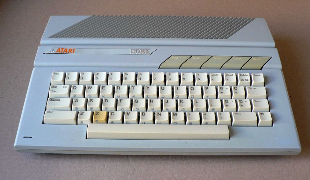 Komputer Atari i stacja dysków