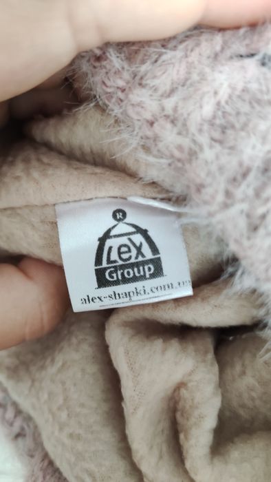 Зимова шапка для дівчинки