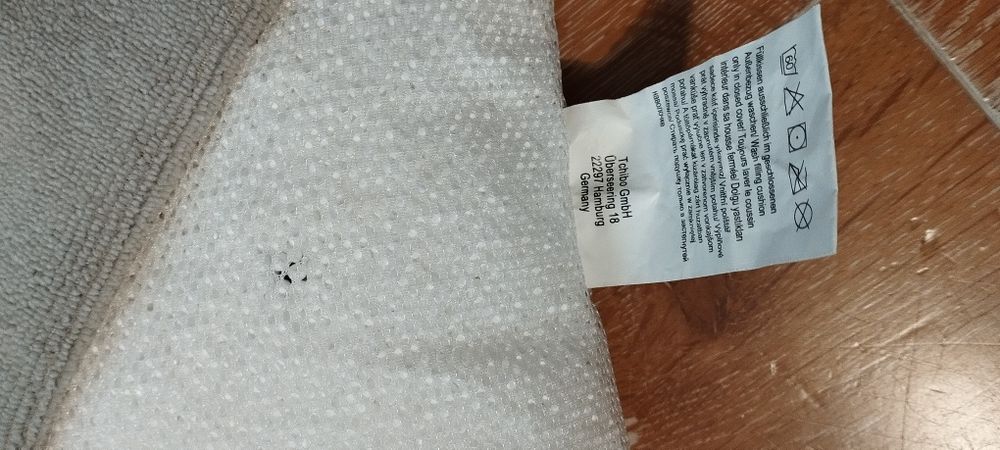 Rezerwacja... TCHIBO poduszka pod głowę do wanny .. zagłówek. wyjmowan