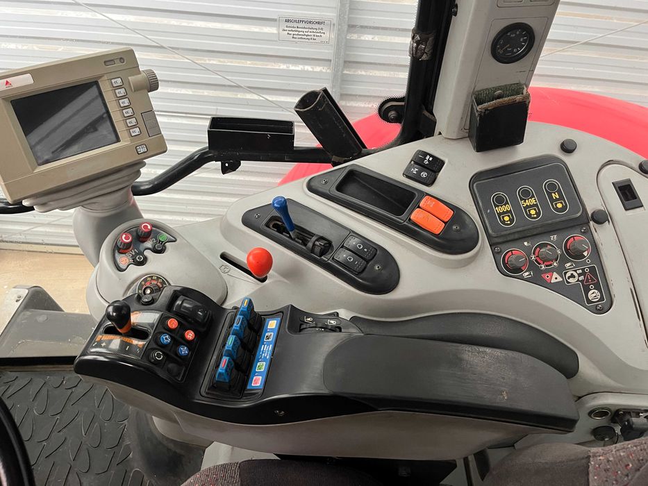 Massey Ferguson 8460