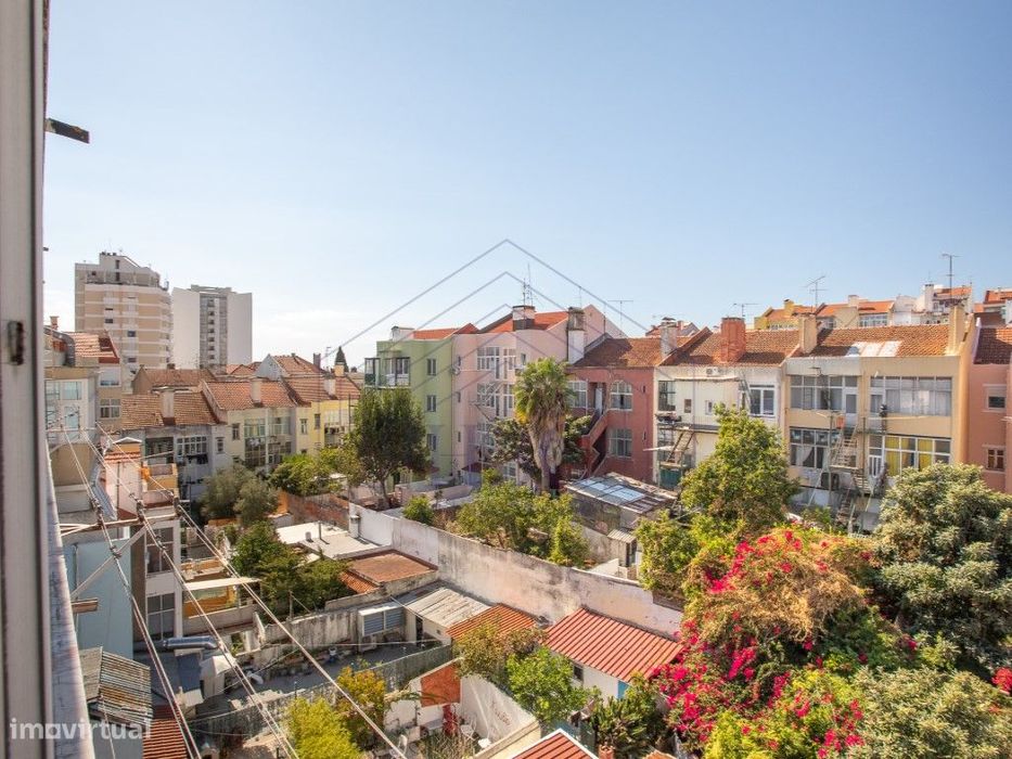 Apartamento T3 com Vista Rio - Lisboa