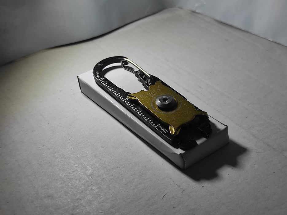 EDC Мультитул 20 в 1, Карабин, Брелок на Ключи: 129 грн. - Інші ...