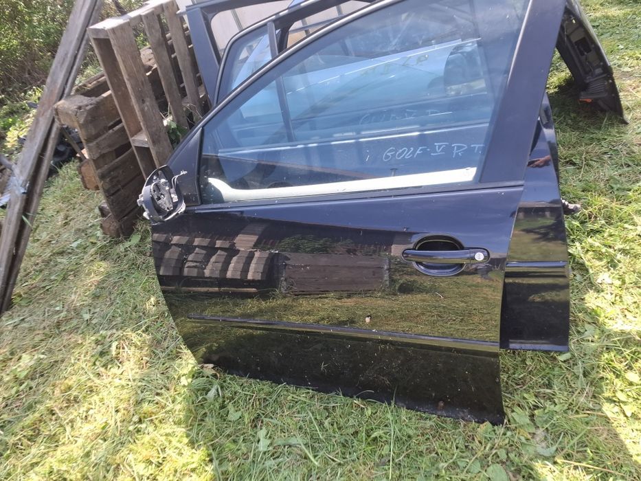 Drzwi lewy przód czarne volkswagen Golf 5 V czarny kolor bez rdzy