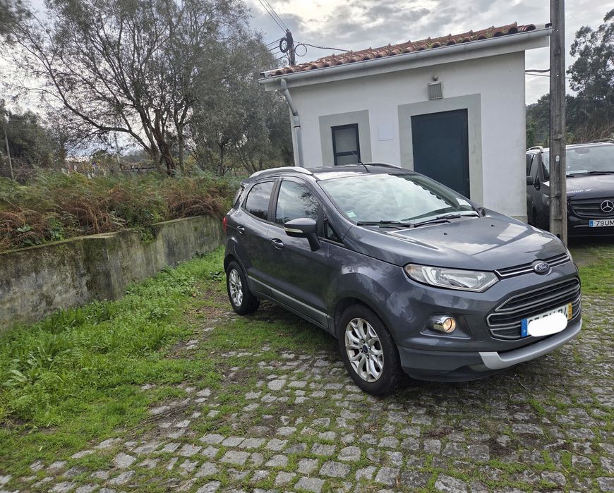 Ford EcoSport Titaniun