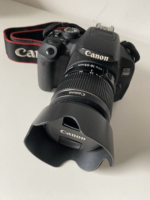 Canon 700D + lente de kit