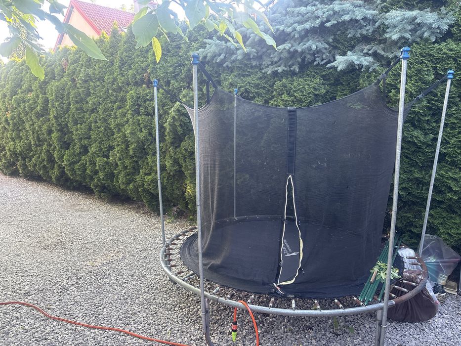 Trampolina ogrodowa