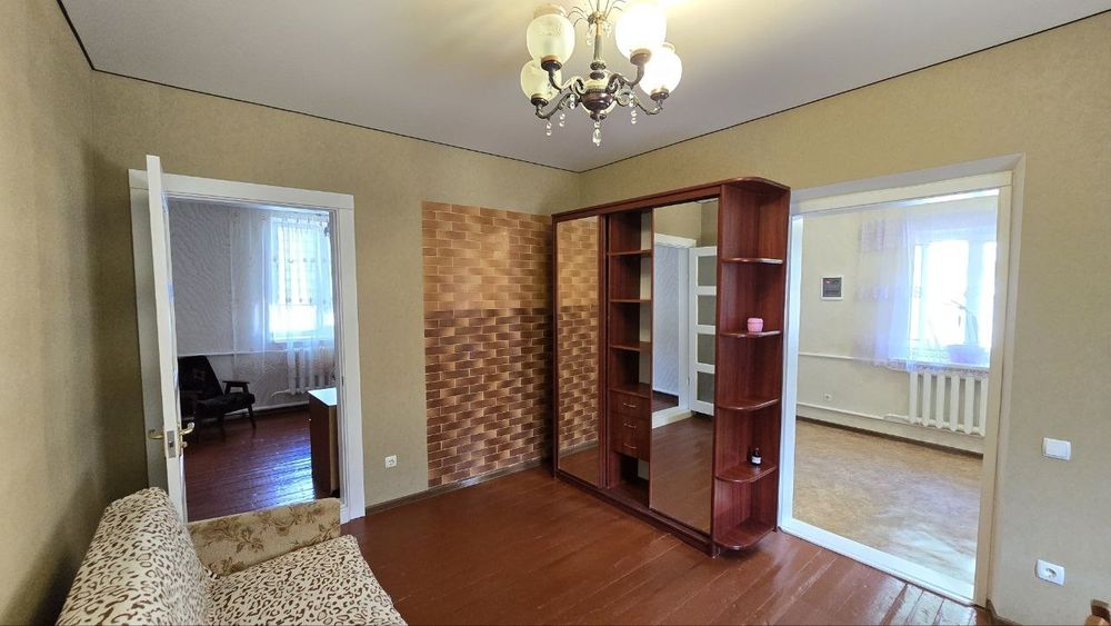 2к частина будинку зі зручностями в м-ні Сабарів