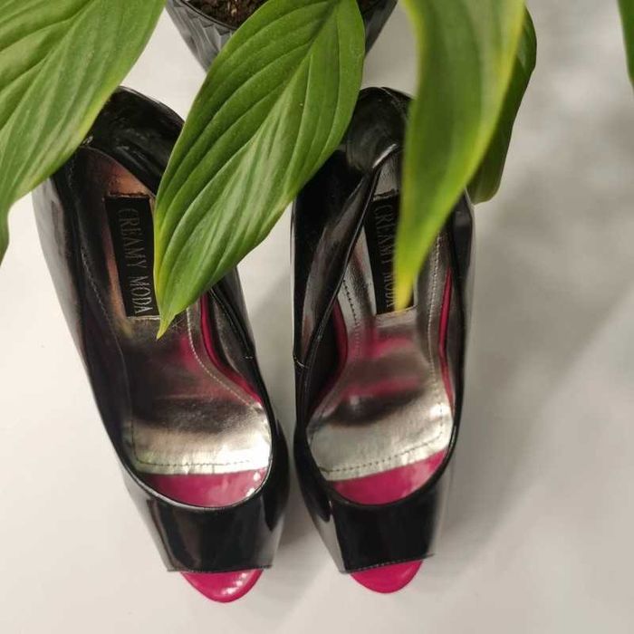 Wysokie Szpilki z kolorowymi wstawkami