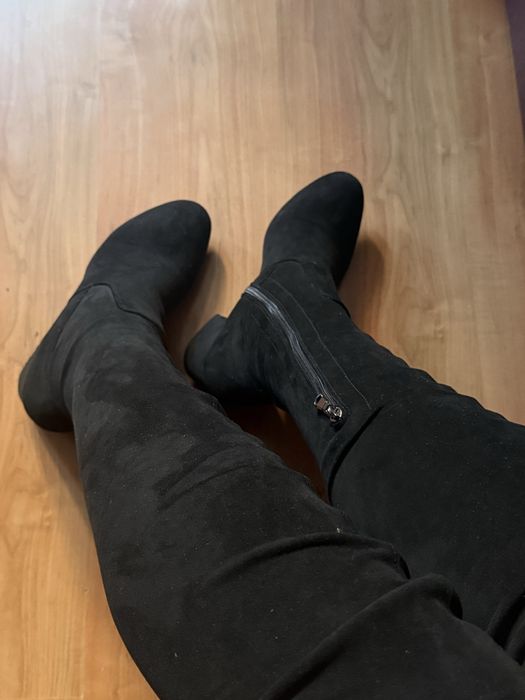 Wysokie buty na obcasie