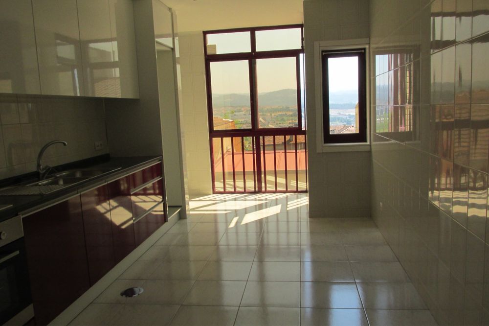 Arrenda-se T3 muito bem localizado!