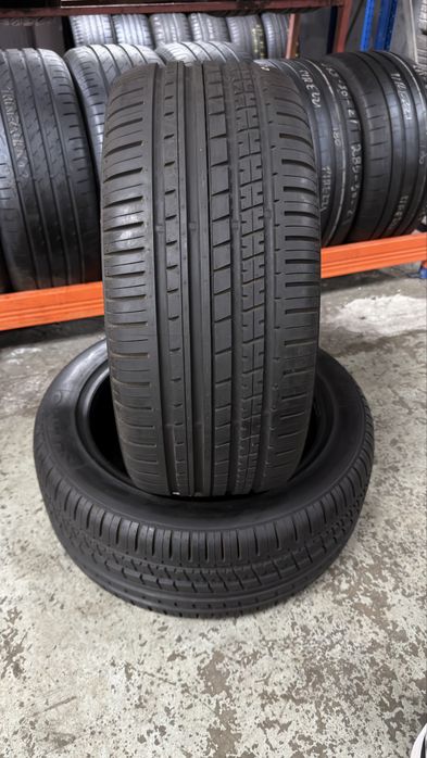 Pneus 255/45r18 Kumho Ecsta KU19 com 100% de piso