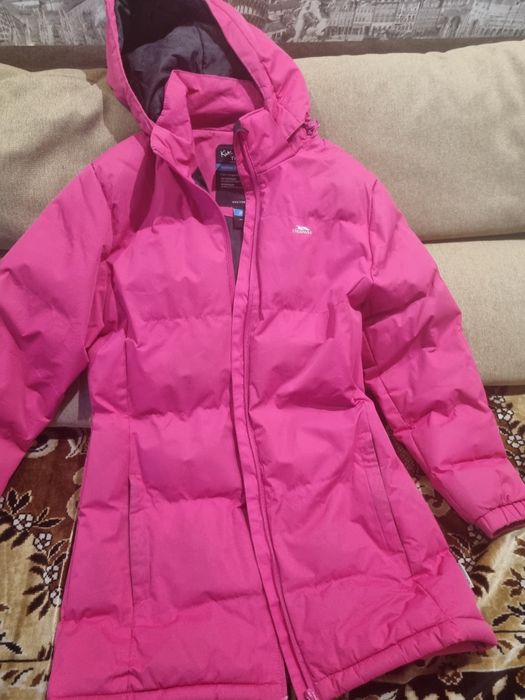 Продам куртки Trespass на дівчинку