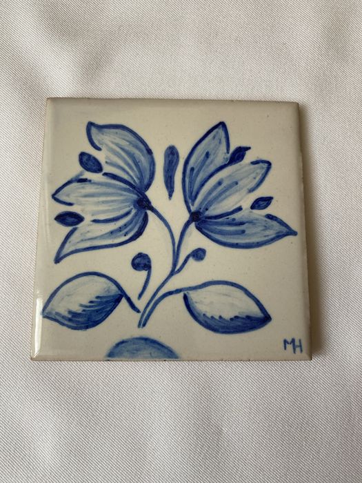 Azulejos Viúva Lamego com flor