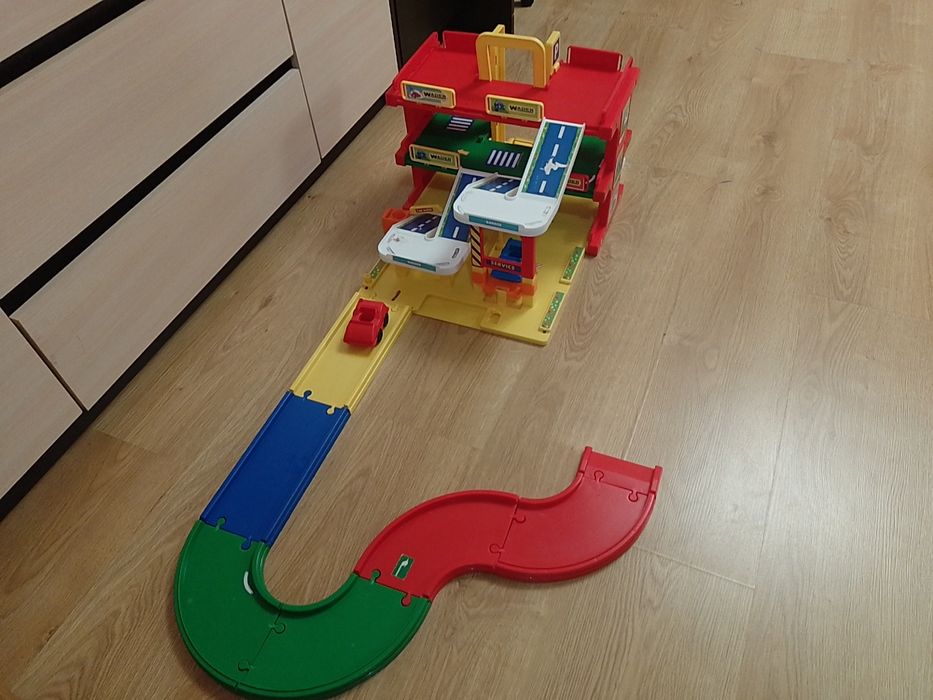 Гараж  паркінг  + трек для машинок  Вадер Wader з ліфтом + 2 машинки