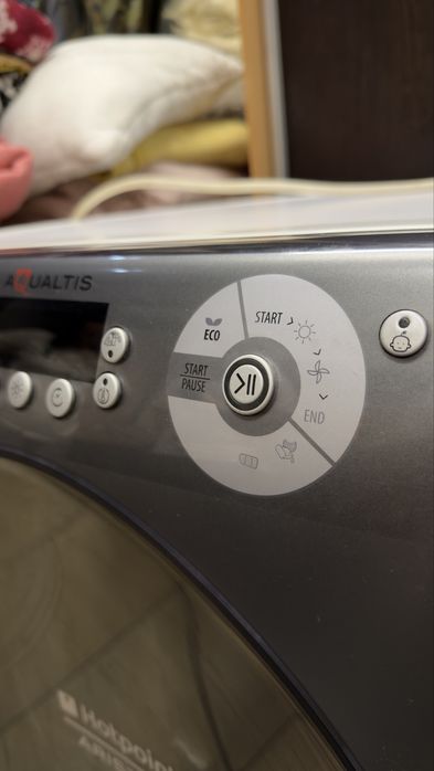 Сушильна машина Hotpoint ARISTON AQC94F5T/Z1(EU)