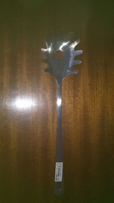 Colher Esparguete de Cozinha Nova Material Muito Resistente Cabo Compr