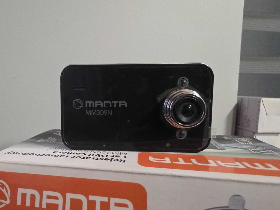 rejestrator samochodowy Manta, model MM309N Black Box 2