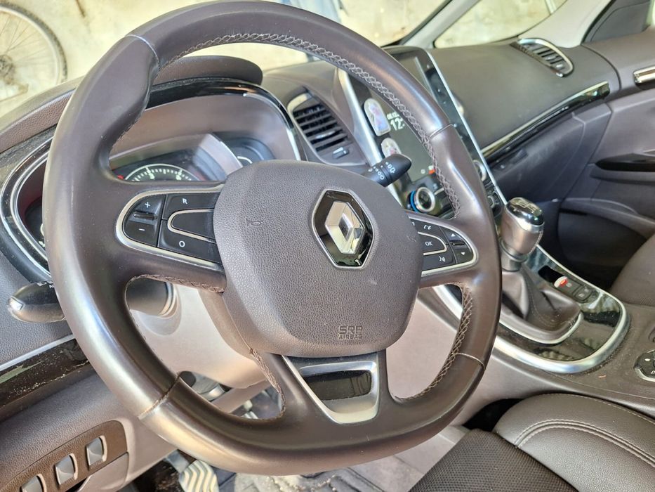 Carrinha 7 lugares Renualt Espace