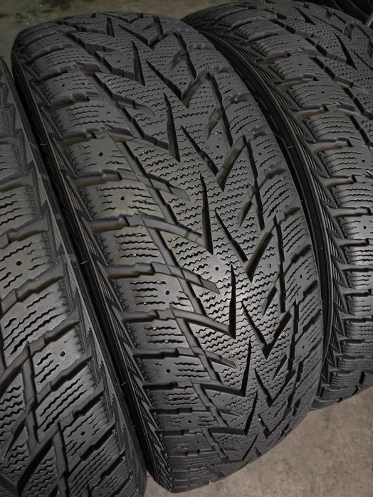 Nexen/Roadstone 225/60 R17 103T XL шини зимові 24-й рік виробник Корея