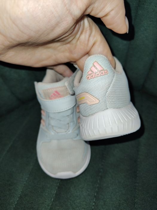 Adidas r. 21 błękitne stan bardzo dobry