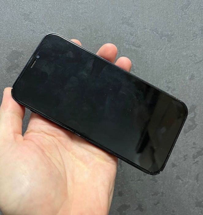 iPhone 12 64GB 84% baterii – Dobry stan – TANIO