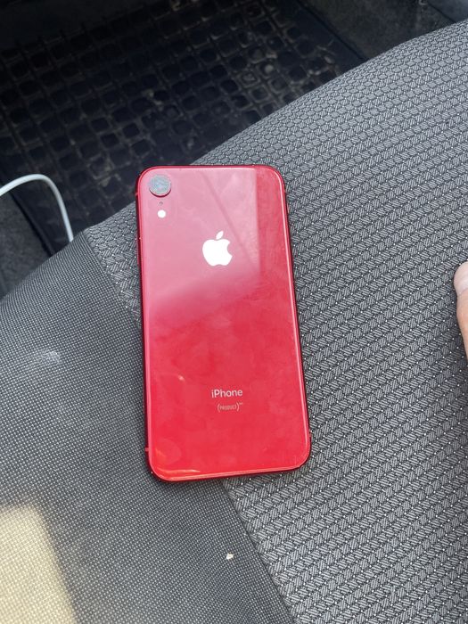 Продам iphone xr 64