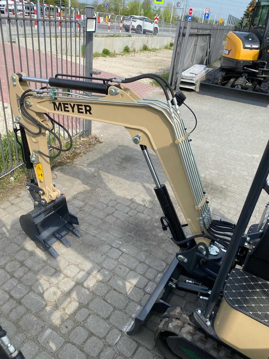Minikoparka gąsienicowa MEYER X1000 skrętne ramię, 3 łyżki w cenie