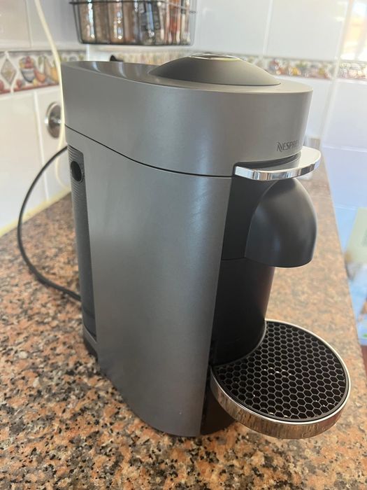 Nespresso VertuoPlus Deluxe -Prata