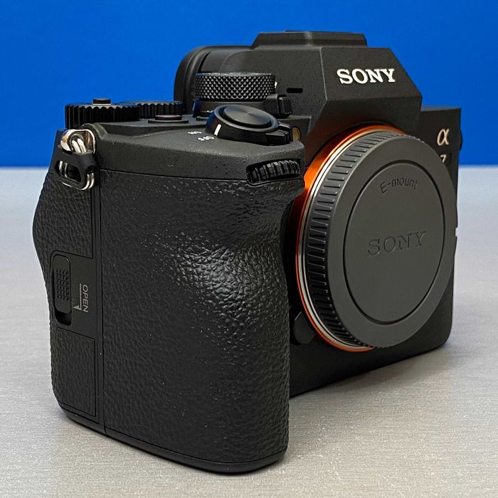 Sony Alpha A7 IV (Corpo) | 33MP | NOVA | 3 ANOS DE GARANTIA