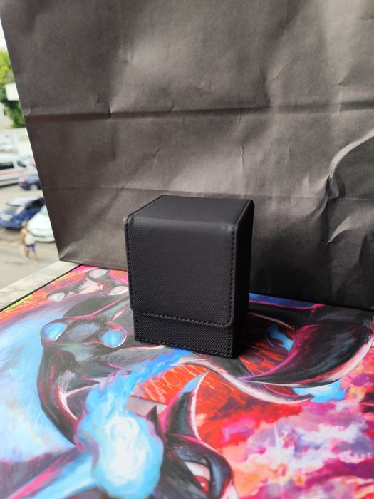 Deckbox com interior em camurça