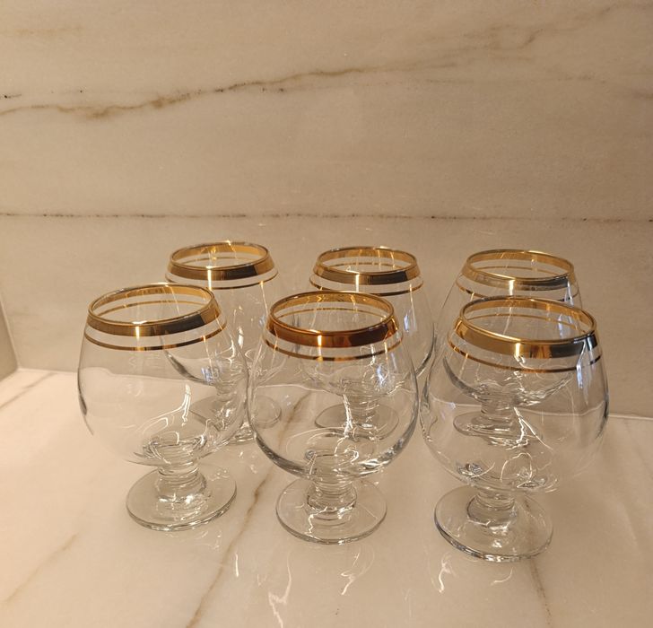 Conjunto de vários copos novos