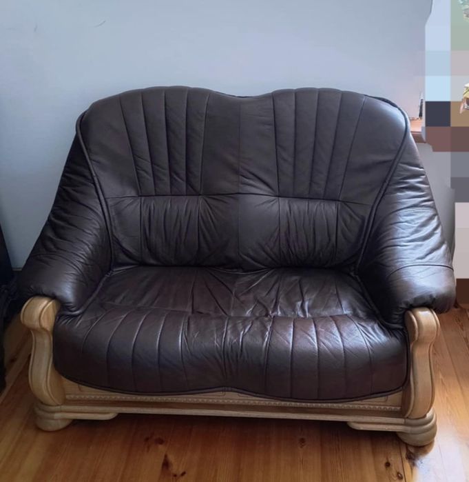 Skórzany zestaw wypoczynkowy na drewnianym, dębowym stelażu 3 + 2