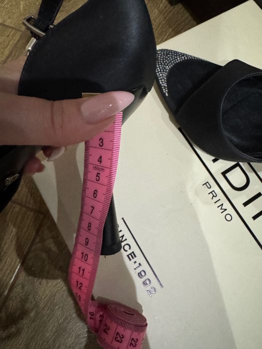 Босоніжки жіночі