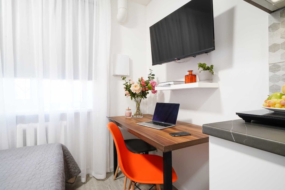 #1482 Квартира подобово. вул. Шолом-Алейхема, 1. Інститут Серця