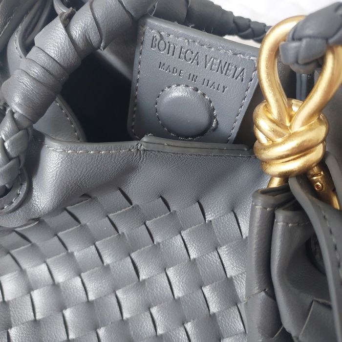 NOWA torebka szara pleciona  Bottega z kosmetyczką