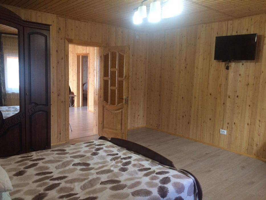 Оренда будинка або кімнат