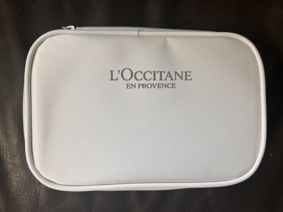 Kosmetyczka L’Occitane – elegancka, podróżna