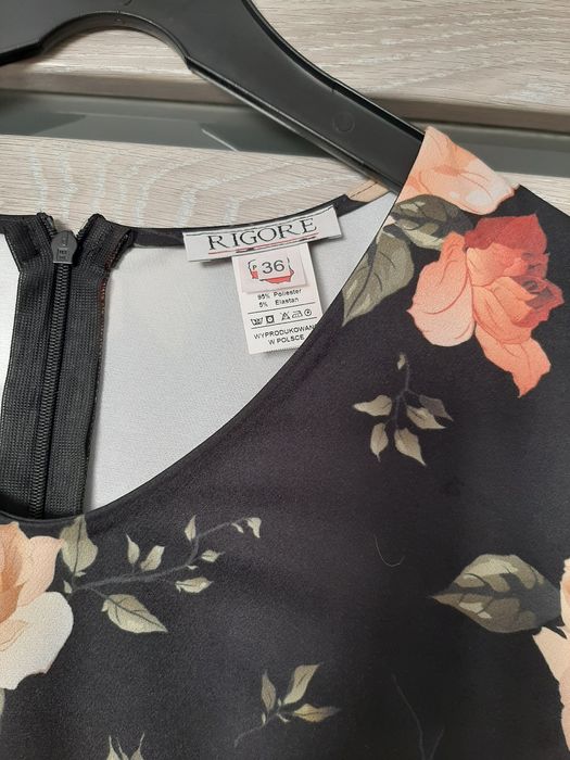 Sukienka damska w kwiaty