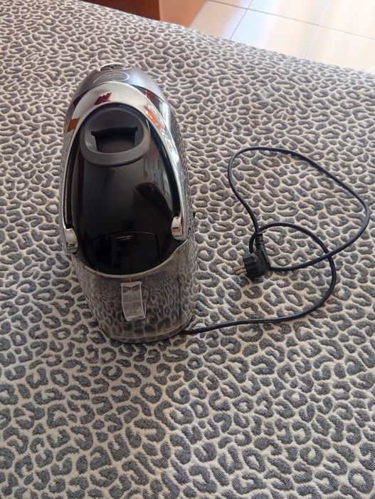 Vendo máquina de café em muito bom estado