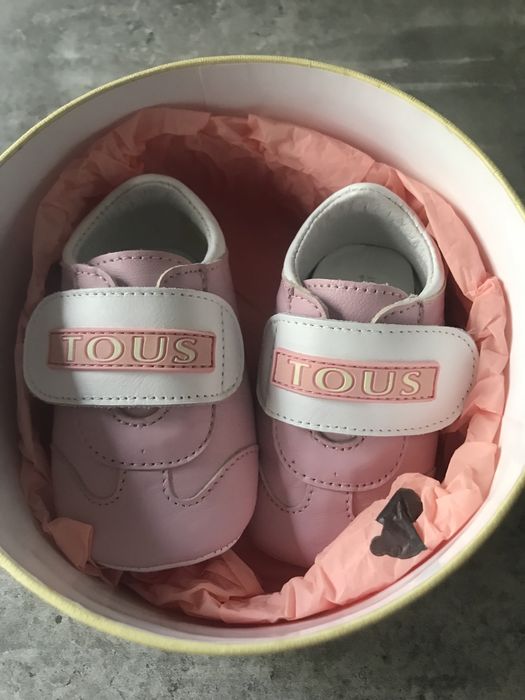 Sapatinhos de menina TOUS