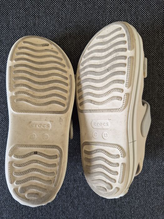 Sandały dziewczęce Crocs C13
