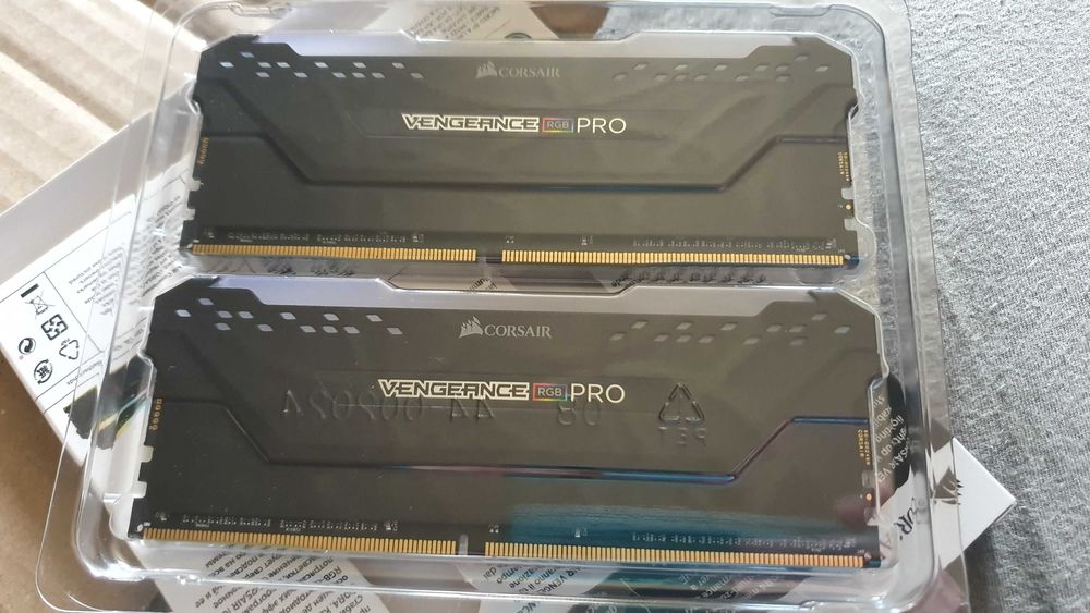 Corsair Vengeance RGB PRO, Samsung B-Die, DDR4, 2x16GB, 3200MHZ, CL16
