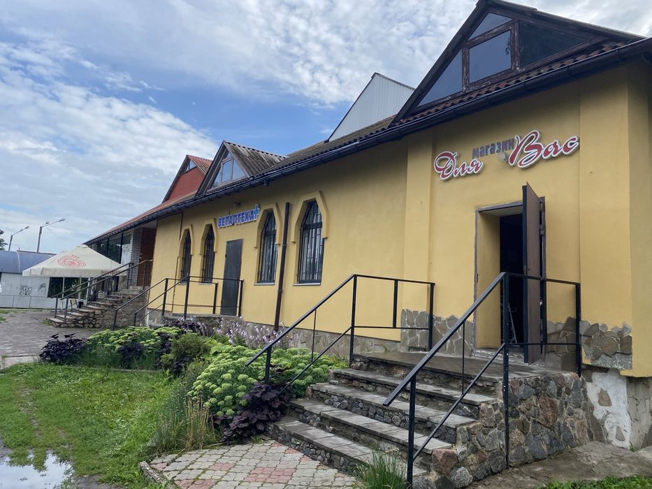 Продаж комерційного комплексу 700 м.кв. у центрі міста. Приватизована