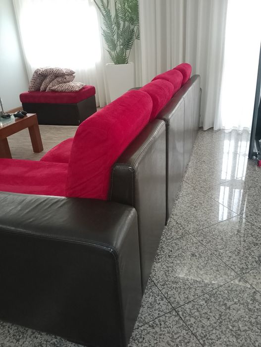 Sofá com puff c/ cama dobrável