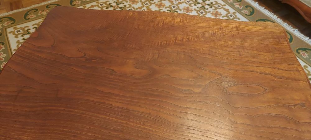 Mesa de Centro em Madeira Maciça Estilo Clássico